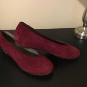 Eileen Fisher Cranberry Flats